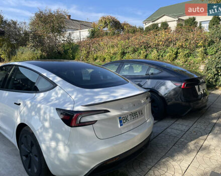 Білий Тесла Модель 3, об'ємом двигуна 0 л та пробігом 45 тис. км за 24000 $, фото 27 на Automoto.ua