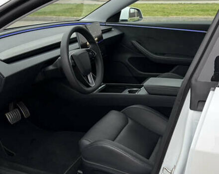 Белый Тесла Модель 3, объемом двигателя 0 л и пробегом 172 тыс. км за 38500 $, фото 13 на Automoto.ua