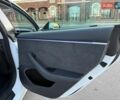 Белый Тесла Модель 3, объемом двигателя 0 л и пробегом 44 тыс. км за 34990 $, фото 28 на Automoto.ua