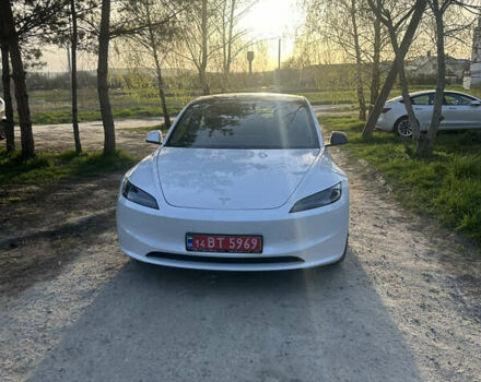 Белый Тесла Модель 3, объемом двигателя 0 л и пробегом 6 тыс. км за 33500 $, фото 1 на Automoto.ua