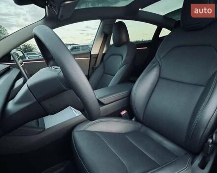 Белый Тесла Модель 3, объемом двигателя 0 л и пробегом 14 тыс. км за 27500 $, фото 8 на Automoto.ua