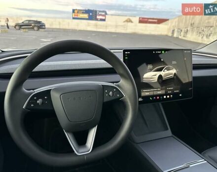 Белый Тесла Модель 3, объемом двигателя 0 л и пробегом 32 тыс. км за 27800 $, фото 16 на Automoto.ua