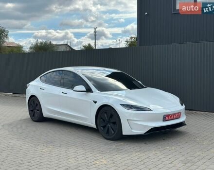 Білий Тесла Модель 3, об'ємом двигуна 0 л та пробігом 32 тис. км за 26000 $, фото 5 на Automoto.ua