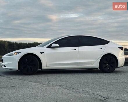 Белый Тесла Модель 3, объемом двигателя 0 л и пробегом 14 тыс. км за 27500 $, фото 19 на Automoto.ua