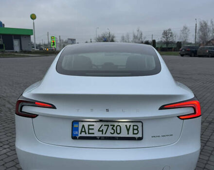 Белый Тесла Модель 3, объемом двигателя 0 л и пробегом 2 тыс. км за 32700 $, фото 5 на Automoto.ua