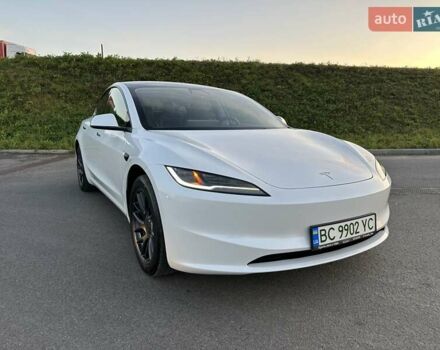 Белый Тесла Модель 3, объемом двигателя 0 л и пробегом 32 тыс. км за 27800 $, фото 3 на Automoto.ua
