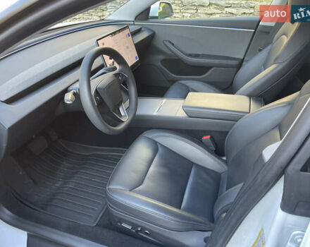 Білий Тесла Модель 3, об'ємом двигуна 0 л та пробігом 45 тис. км за 24000 $, фото 8 на Automoto.ua