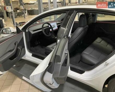 Тесла Модель 3 2024 у Києві на Automoto.ua Білий Тесла Модель 3, об'ємом двигуна 0 л та пробігом 14 тис. км за 28500 $, фото 20 на Automoto.ua