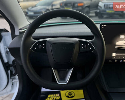 Белый Тесла Модель 3, объемом двигателя 0 л и пробегом 15 тыс. км за 32500 $, фото 10 на Automoto.ua