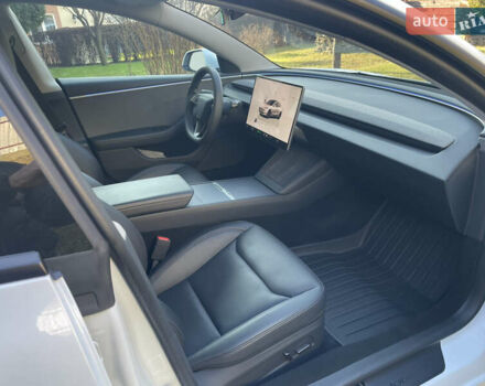 Білий Тесла Модель 3, об'ємом двигуна 0 л та пробігом 45 тис. км за 24000 $, фото 14 на Automoto.ua