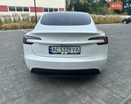 Білий Тесла Модель 3, об'ємом двигуна 0 л та пробігом 7 тис. км за 26300 $, фото 4 на Automoto.ua