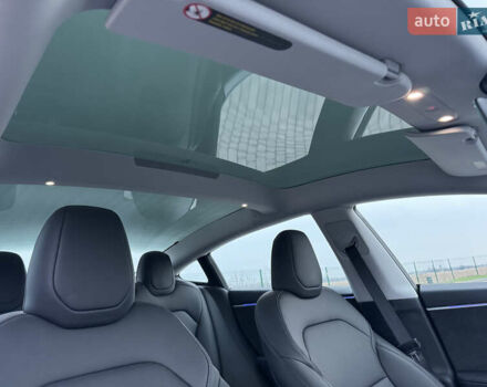 Белый Тесла Модель 3, объемом двигателя 0 л и пробегом 2 тыс. км за 32700 $, фото 28 на Automoto.ua