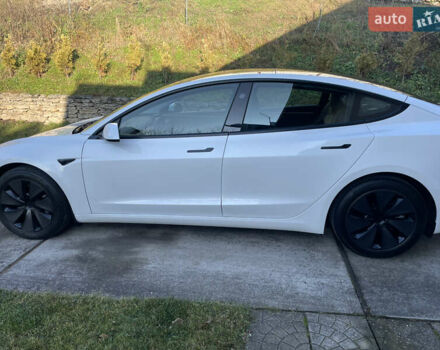 Білий Тесла Модель 3, об'ємом двигуна 0 л та пробігом 45 тис. км за 24000 $, фото 16 на Automoto.ua