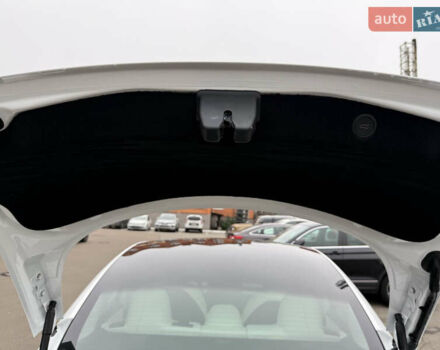 Білий Тесла Модель 3, об'ємом двигуна 0 л та пробігом 4 тис. км за 27999 $, фото 18 на Automoto.ua