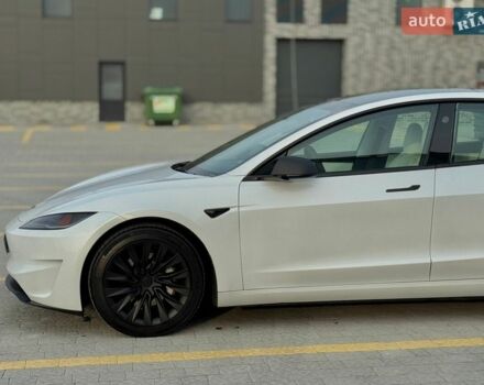 Білий Тесла Модель 3, об'ємом двигуна 0 л та пробігом 20 тис. км за 30999 $, фото 4 на Automoto.ua