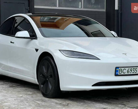 Белый Тесла Модель 3, объемом двигателя 0 л и пробегом 34 тыс. км за 25300 $, фото 4 на Automoto.ua