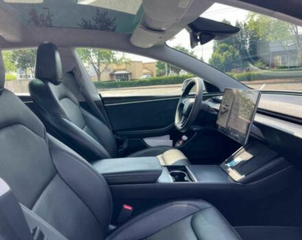 Тесла Модель 3 2024 в Ровно на Automoto.ua Белый Тесла Модель 3, объемом двигателя 0 л и пробегом 15 тыс. км за 18800 $, фото 9 на Automoto.ua