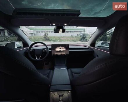 Белый Тесла Модель 3, объемом двигателя 0 л и пробегом 14 тыс. км за 27500 $, фото 7 на Automoto.ua