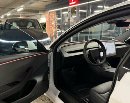 Білий Тесла Модель 3, об'ємом двигуна 0 л та пробігом 39 тис. км за 29800 $, фото 18 на Automoto.ua