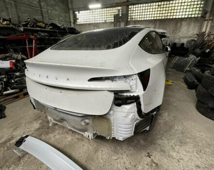 Тесла Модель 3 2024 у Львові на Automoto.ua Білий Тесла Модель 3, об'ємом двигуна 0 л та пробігом 15 тис. км за 20300 $, фото 1 на Automoto.ua