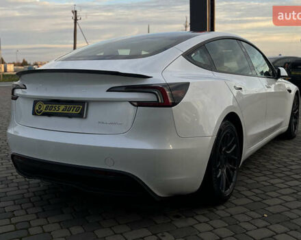 Белый Тесла Модель 3, объемом двигателя 0 л и пробегом 15 тыс. км за 32500 $, фото 6 на Automoto.ua