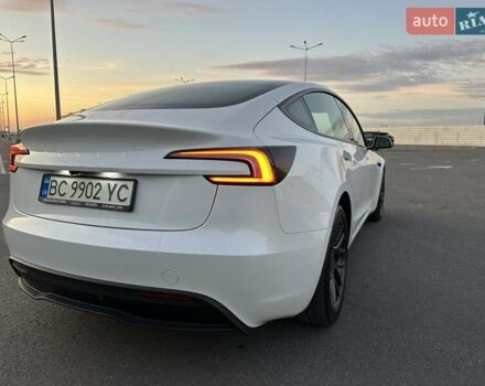 Белый Тесла Модель 3, объемом двигателя 0 л и пробегом 32 тыс. км за 27800 $, фото 8 на Automoto.ua