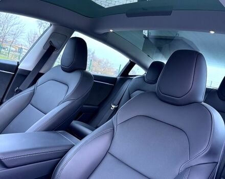 Белый Тесла Модель 3, объемом двигателя 0.33 л и пробегом 2 тыс. км за 32700 $, фото 12 на Automoto.ua