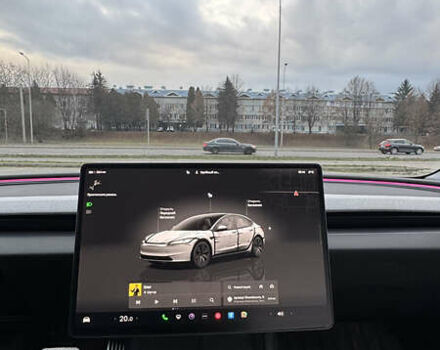 Белый Тесла Модель 3, объемом двигателя 0 л и пробегом 16 тыс. км за 33999 $, фото 8 на Automoto.ua