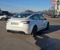 Белый Тесла Модель 3, объемом двигателя 0 л и пробегом 10 тыс. км за 26900 $, фото 35 на Automoto.ua