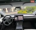 Білий Тесла Модель 3, об'ємом двигуна 0 л та пробігом 13 тис. км за 27400 $, фото 40 на Automoto.ua