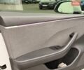 Белый Тесла Модель 3, объемом двигателя 0 л и пробегом 77 тыс. км за 31000 $, фото 40 на Automoto.ua