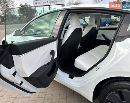 Білий Тесла Модель 3, об'ємом двигуна 0 л та пробігом 3 тис. км за 29000 $, фото 6 на Automoto.ua
