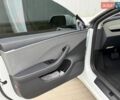 Белый Тесла Модель 3, объемом двигателя 0 л и пробегом 2 тыс. км за 29500 $, фото 17 на Automoto.ua