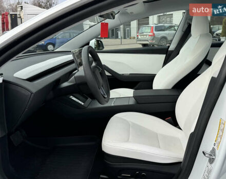 Білий Тесла Модель 3, об'ємом двигуна 0 л та пробігом 3 тис. км за 29000 $, фото 12 на Automoto.ua