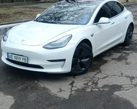 Белый Тесла Модель 3, объемом двигателя 0 л и пробегом 72 тыс. км за 16900 $, фото 1 на Automoto.ua