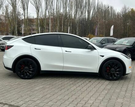 Білий Тесла Модель 3, об'ємом двигуна 0 л та пробігом 61 тис. км за 26999 $, фото 7 на Automoto.ua