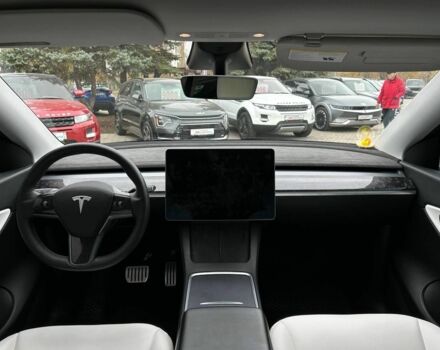 Білий Тесла Модель 3, об'ємом двигуна 0 л та пробігом 61 тис. км за 26999 $, фото 12 на Automoto.ua