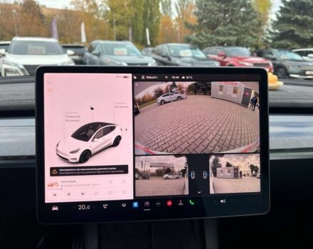 Тесла Модель 3 2021 в Кривом Роге на Automoto.ua Белый Тесла Модель 3, объемом двигателя 0 л и пробегом 61 тыс. км за 29500 $, фото 9 на Automoto.ua