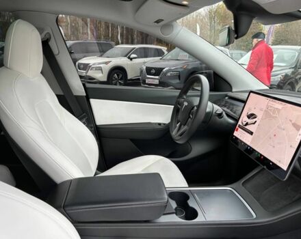 Білий Тесла Модель 3, об'ємом двигуна 0 л та пробігом 61 тис. км за 26999 $, фото 13 на Automoto.ua