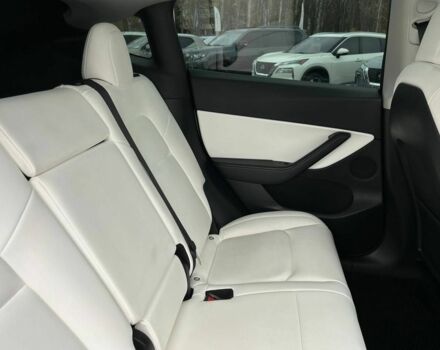 Білий Тесла Модель 3, об'ємом двигуна 0 л та пробігом 61 тис. км за 26999 $, фото 19 на Automoto.ua