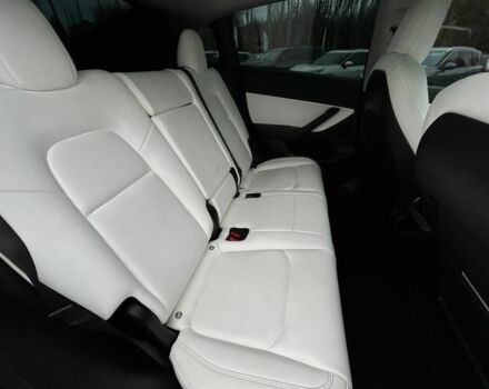 Білий Тесла Модель 3, об'ємом двигуна 0 л та пробігом 61 тис. км за 26999 $, фото 18 на Automoto.ua