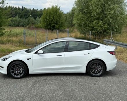 Тесла Модель 3 2021 в Киеве на Automoto.ua Белый Тесла Модель 3, объемом двигателя 0 л и пробегом 47 тыс. км за 15000 $, фото 6 на Automoto.ua