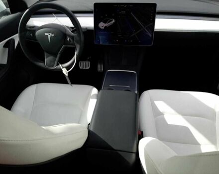 Белый Тесла Модель 3, объемом двигателя 0 л и пробегом 29 тыс. км за 10900 $, фото 7 на Automoto.ua