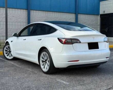Білий Тесла Модель 3, об'ємом двигуна 0 л та пробігом 55 тис. км за 18500 $, фото 6 на Automoto.ua