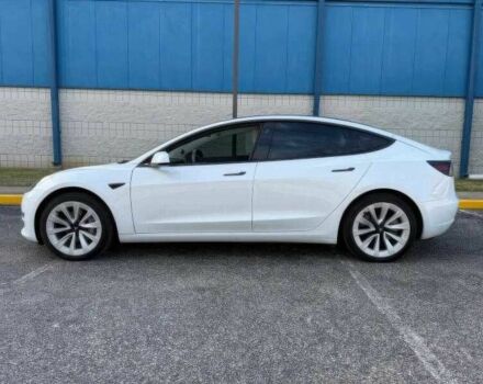 Білий Тесла Модель 3, об'ємом двигуна 0 л та пробігом 55 тис. км за 18500 $, фото 7 на Automoto.ua