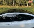 Білий Тесла Модель 3, об'ємом двигуна 0 л та пробігом 47 тис. км за 25000 $, фото 3 на Automoto.ua