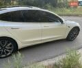 Білий Тесла Модель 3, об'ємом двигуна 0 л та пробігом 47 тис. км за 25000 $, фото 4 на Automoto.ua
