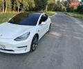 Білий Тесла Модель 3, об'ємом двигуна 0 л та пробігом 47 тис. км за 25000 $, фото 1 на Automoto.ua