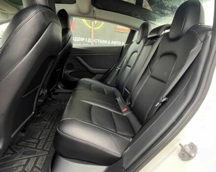 Белый Тесла Модель 3, объемом двигателя 0 л и пробегом 34 тыс. км за 451 $, фото 16 на Automoto.ua