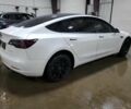 Білий Тесла Модель 3, об'ємом двигуна 0 л та пробігом 104 тис. км за 13400 $, фото 2 на Automoto.ua
